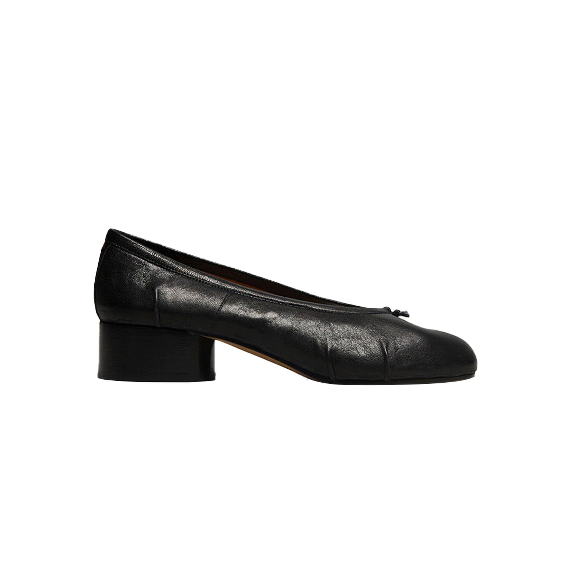 ma*s*n Ma*i*la tabi heeled ballerina in black s58wz0128